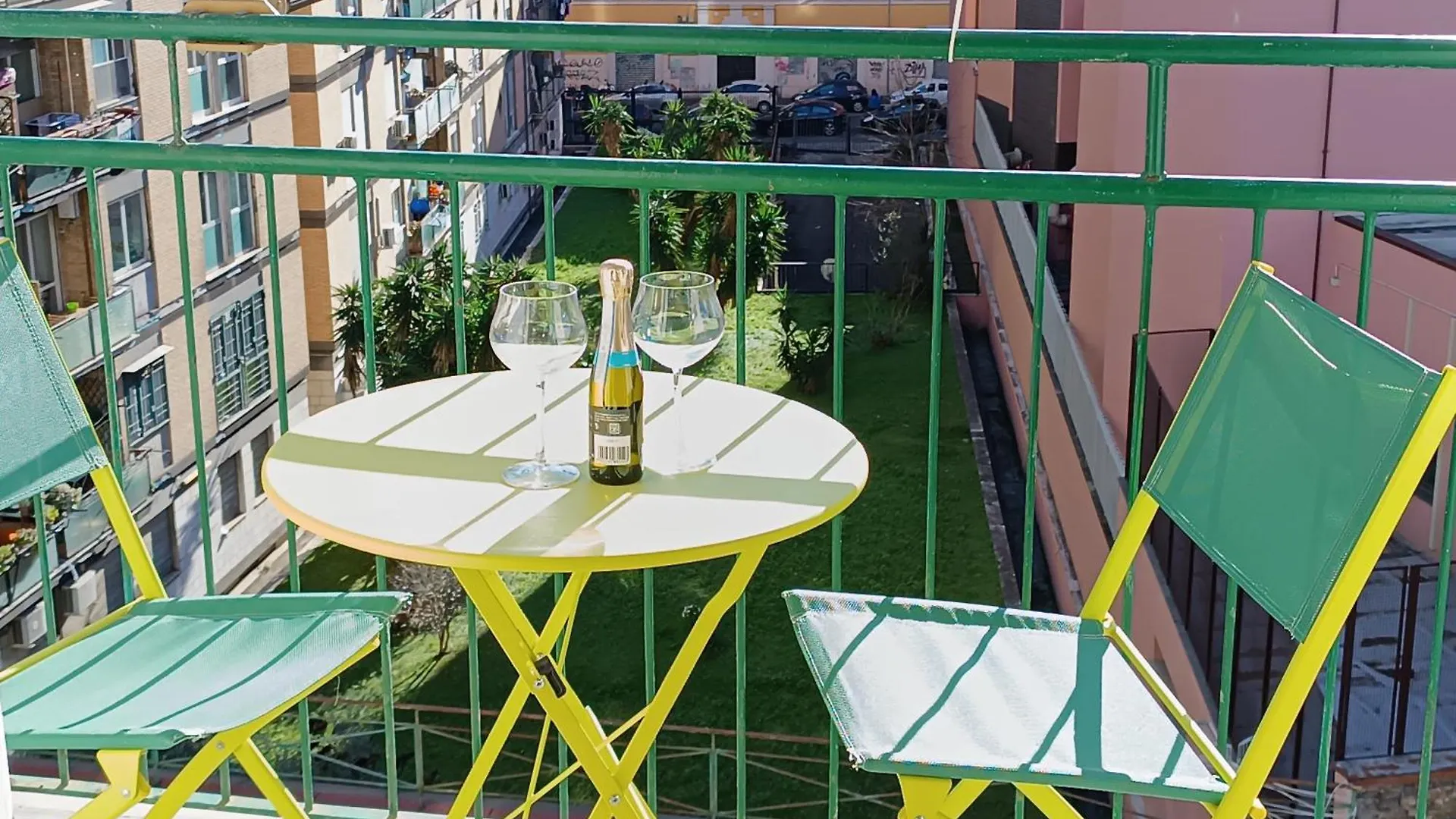 Apartment Bed Bike Breakfast Appartamento Piramide Rome